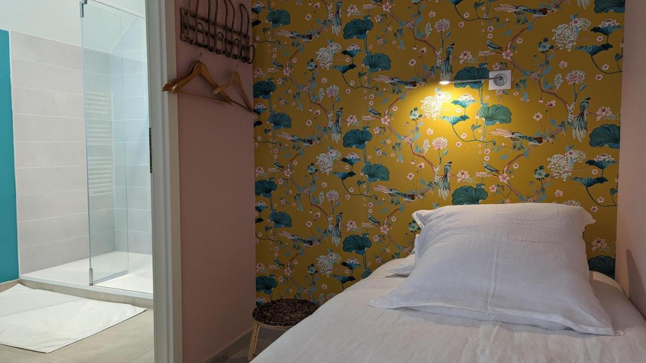 L'Orcheran Bed and Breakfast Vielverge Εξωτερικό φωτογραφία